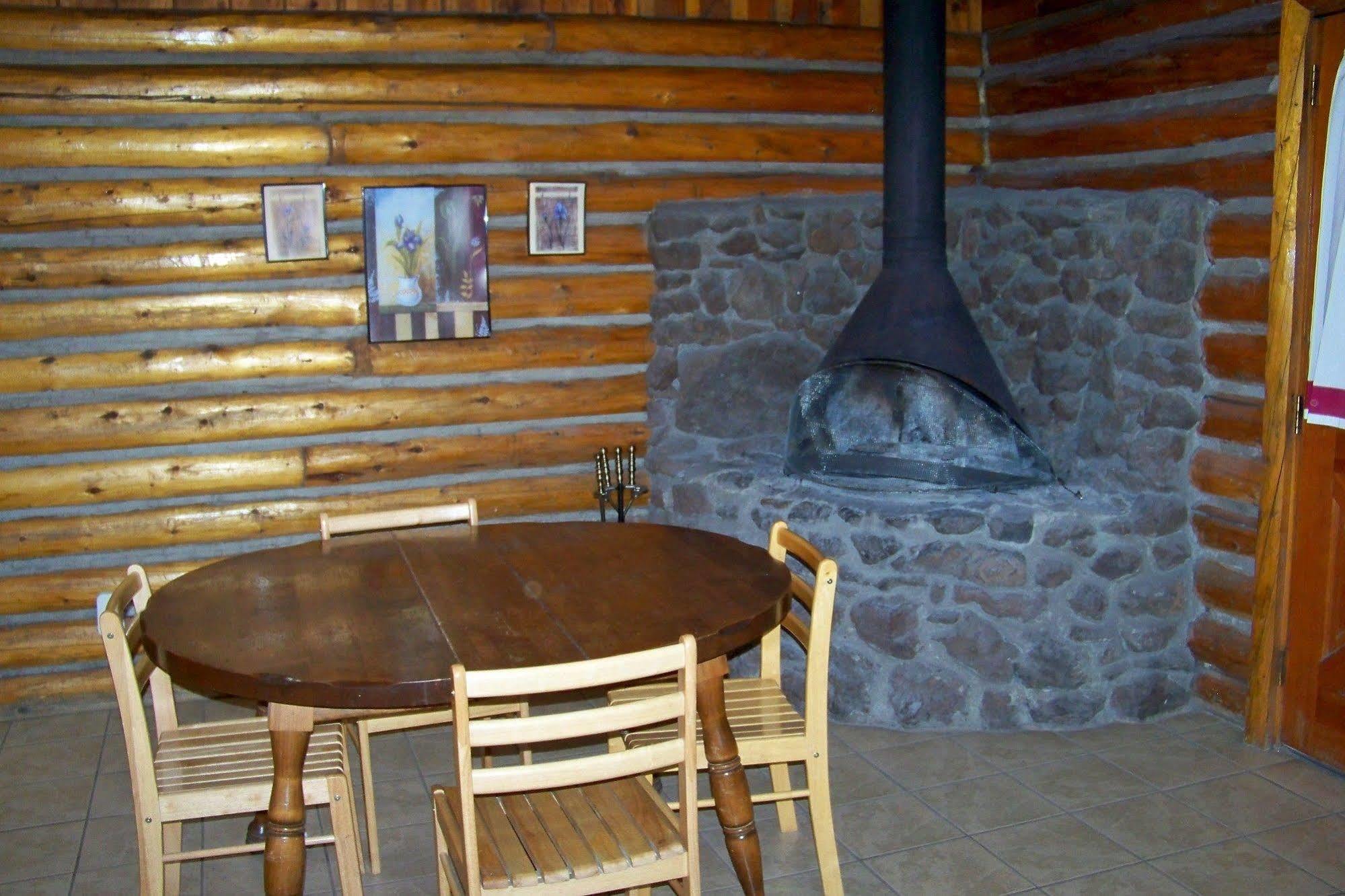 Lake Of The Woods Resort Lakeside Екстер'єр фото