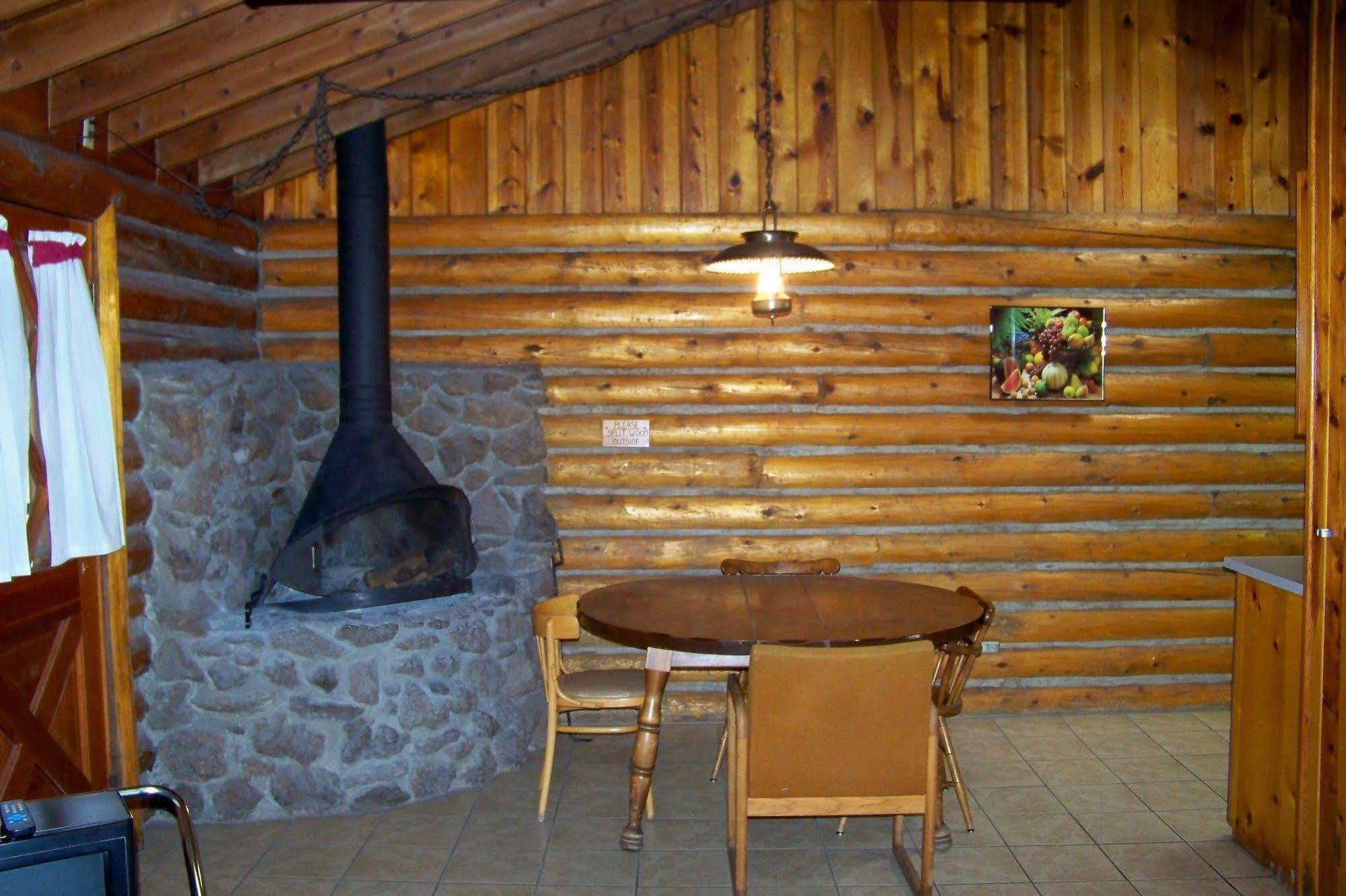 Lake Of The Woods Resort Lakeside Екстер'єр фото